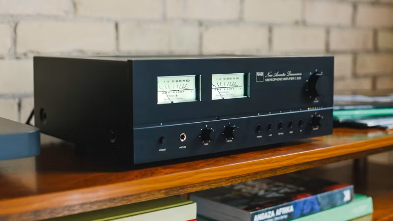 Винтидж Стерео Усилвател NAD C 3030 NAD C 3030, стерео усилвател NAD, Hi‑Fi усилвател, усилвател с HDMI eARC, NAD Bluetooth усилвател,премиум стерео усилвател