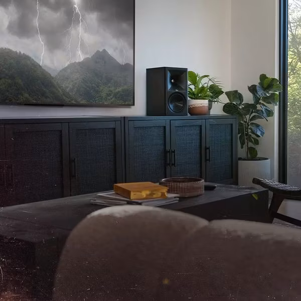 Активна тонколона Klipsch The Sevens II Klipsch The Sevens II активни Hi‑Fi тонколони с Dolby Atmos, HDMI 2.1 eARC и премиум дървен дизайн